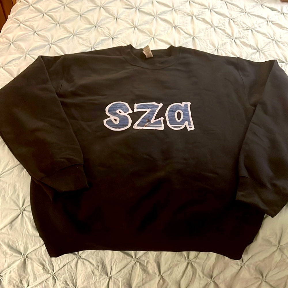 SZA S.OS. Tour 2023 Sweatshirt.